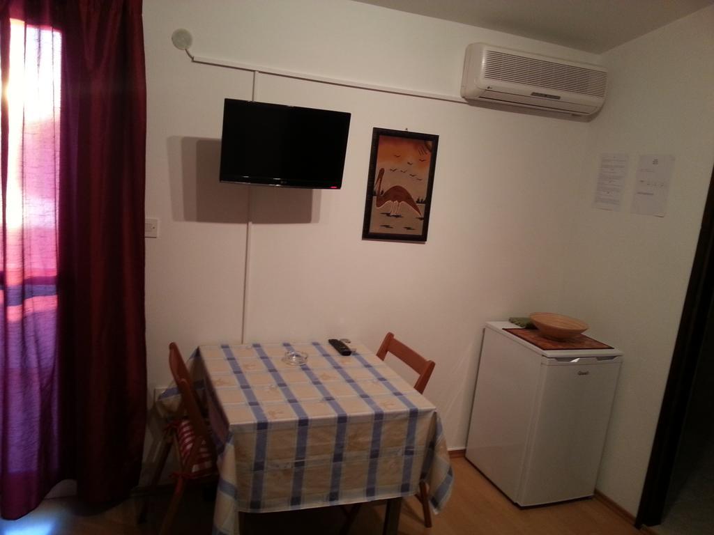 Studio Apartments Ivica Primošten Rum bild